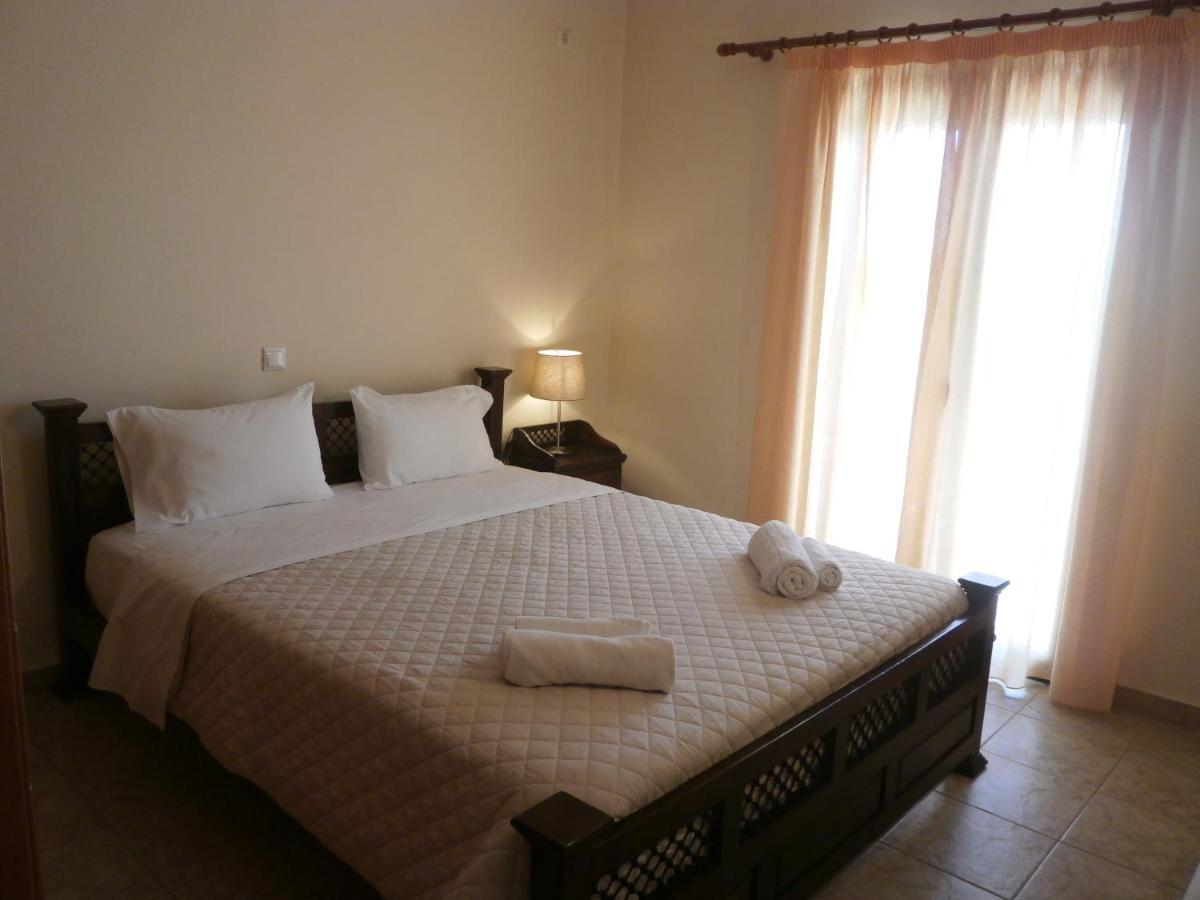 Flisvos Apartments Megalochori  Zewnętrze zdjęcie